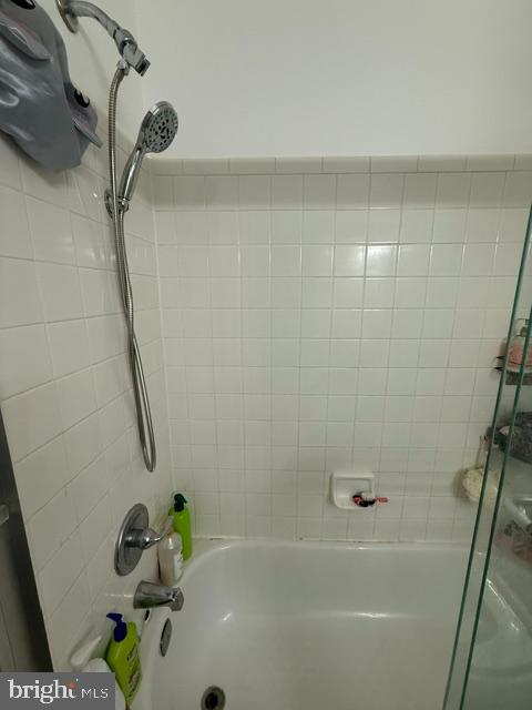 DEVON HILLS - Residential