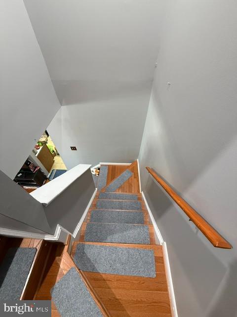 DEVON HILLS - Residential