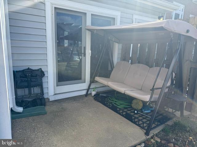 DEVON HILLS - Residential