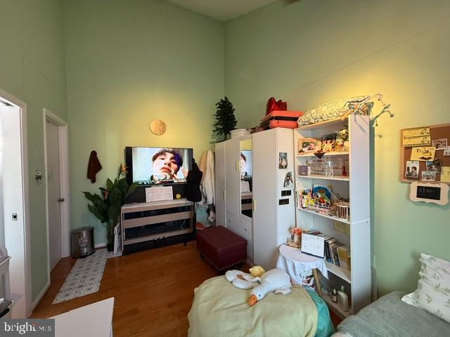 DEVON HILLS - Residential