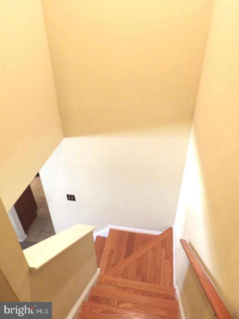 DEVON HILLS - Residential