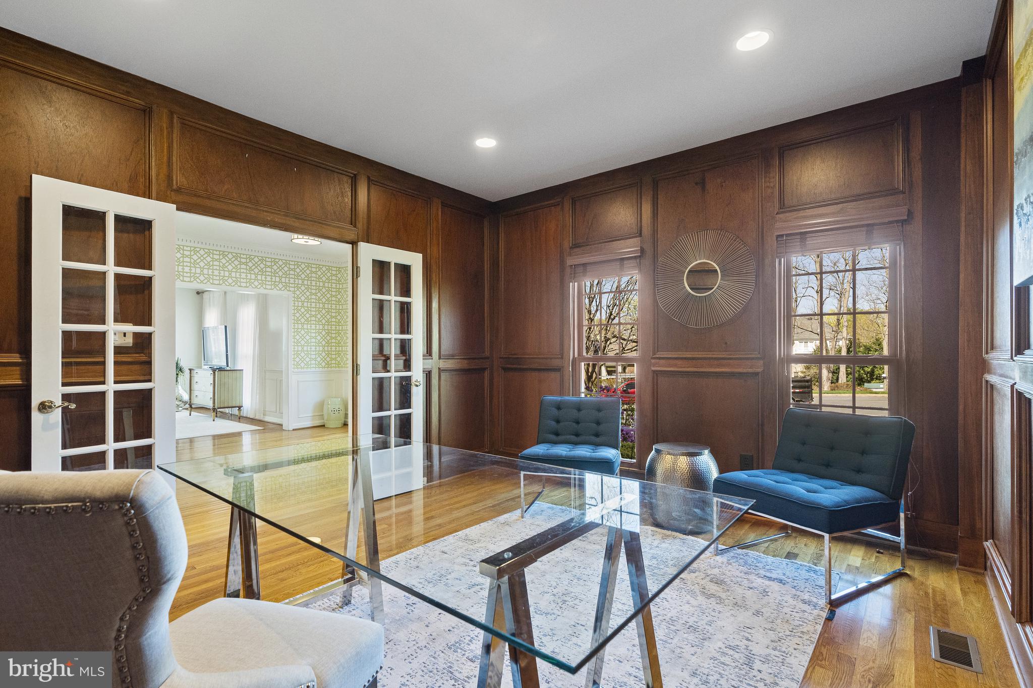 HUNTING HILLS - Residential