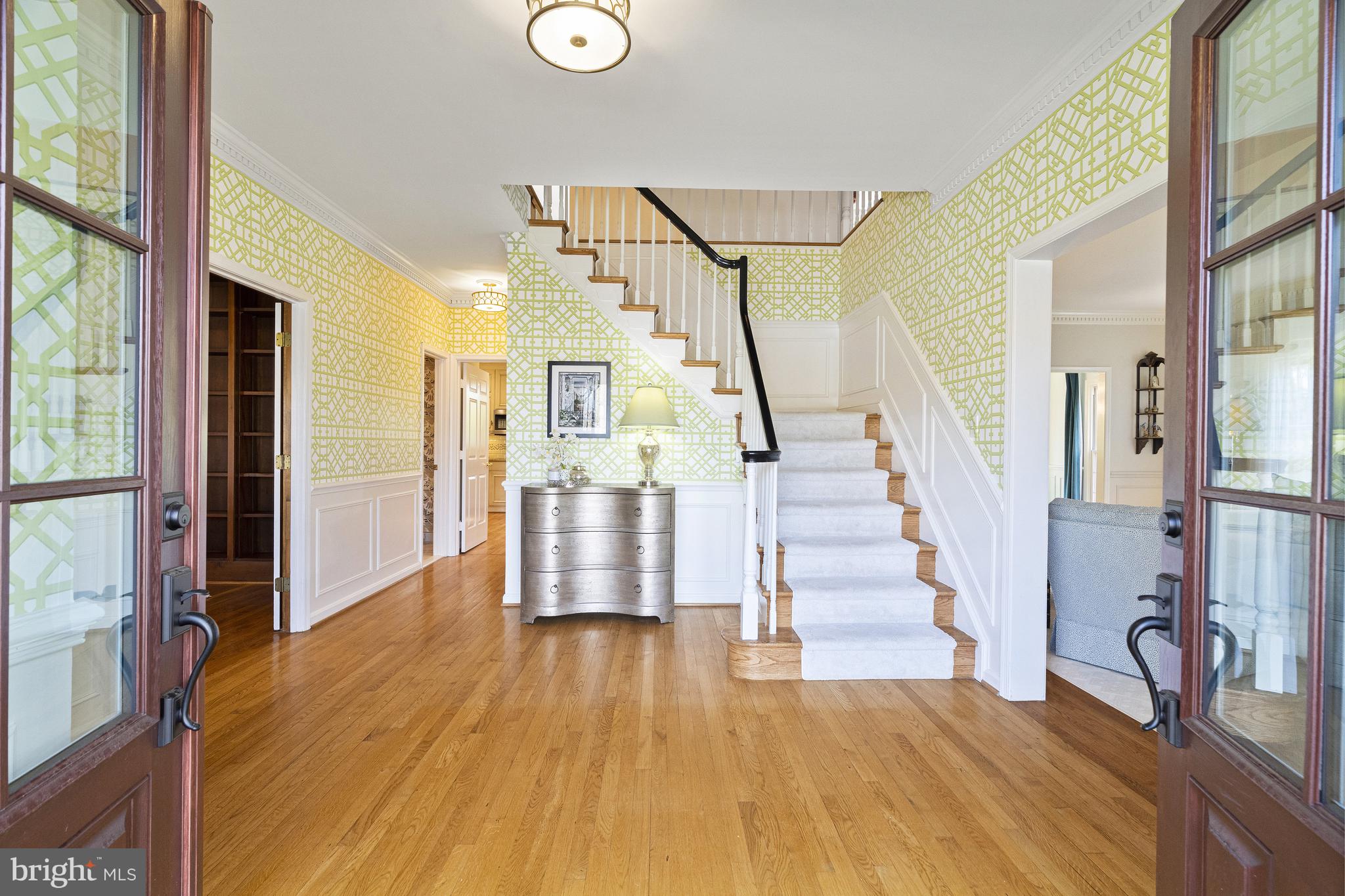 HUNTING HILLS - Residential