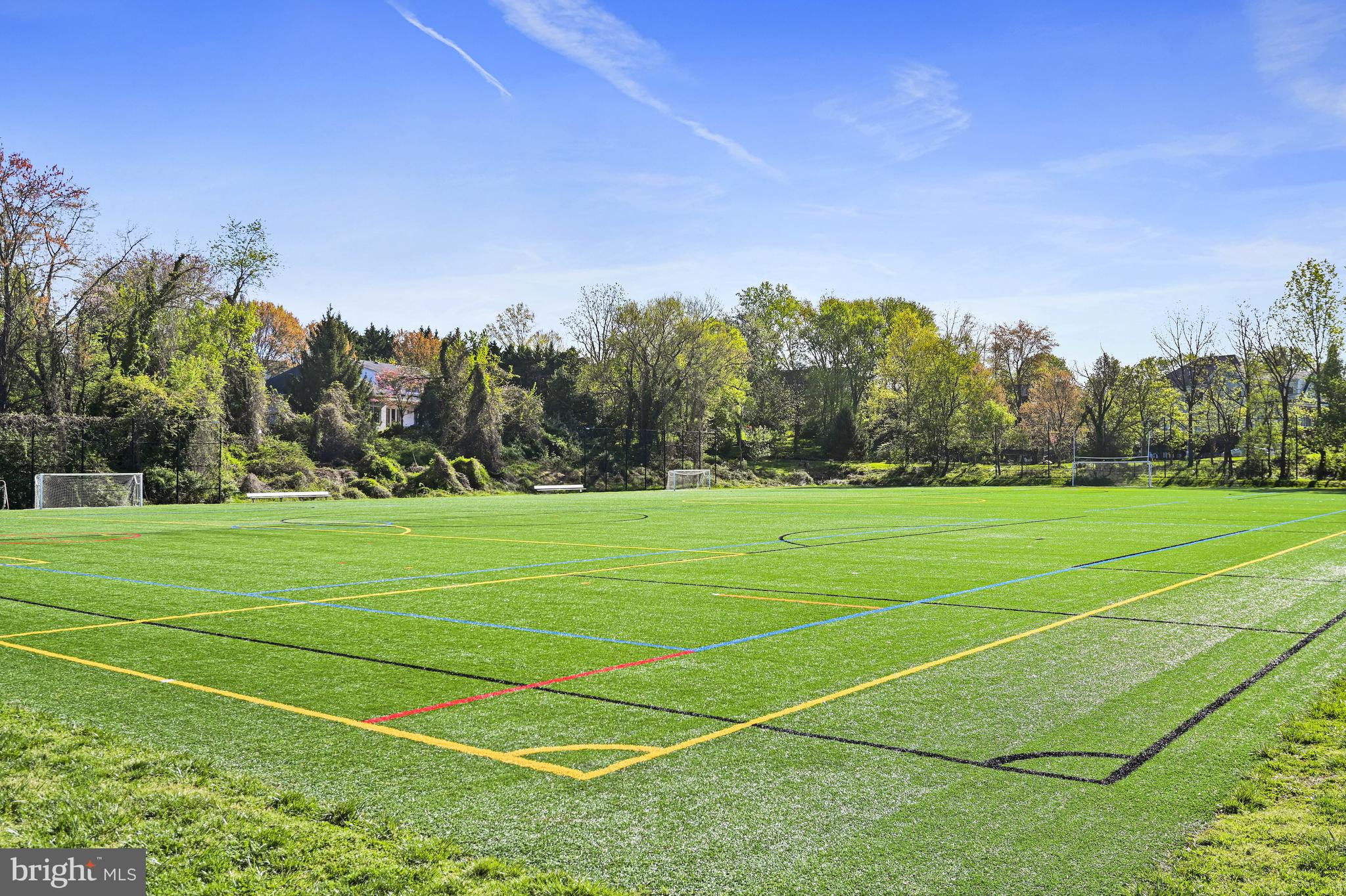 HUNTING HILLS - Residential