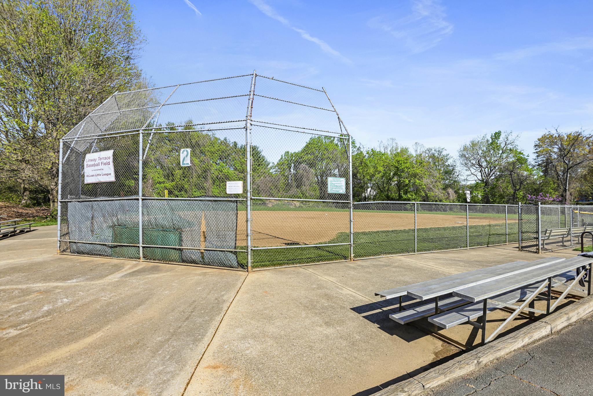 HUNTING HILLS - Residential