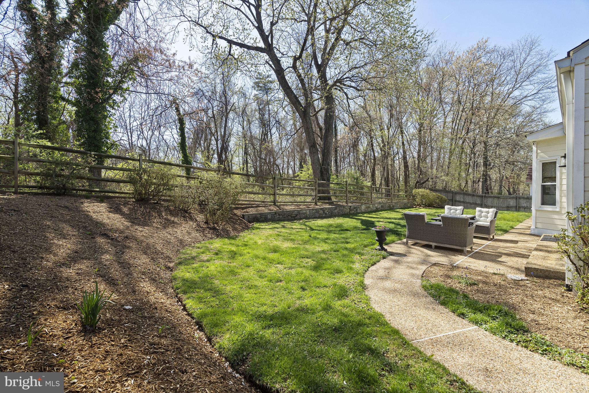 HUNTING HILLS - Residential