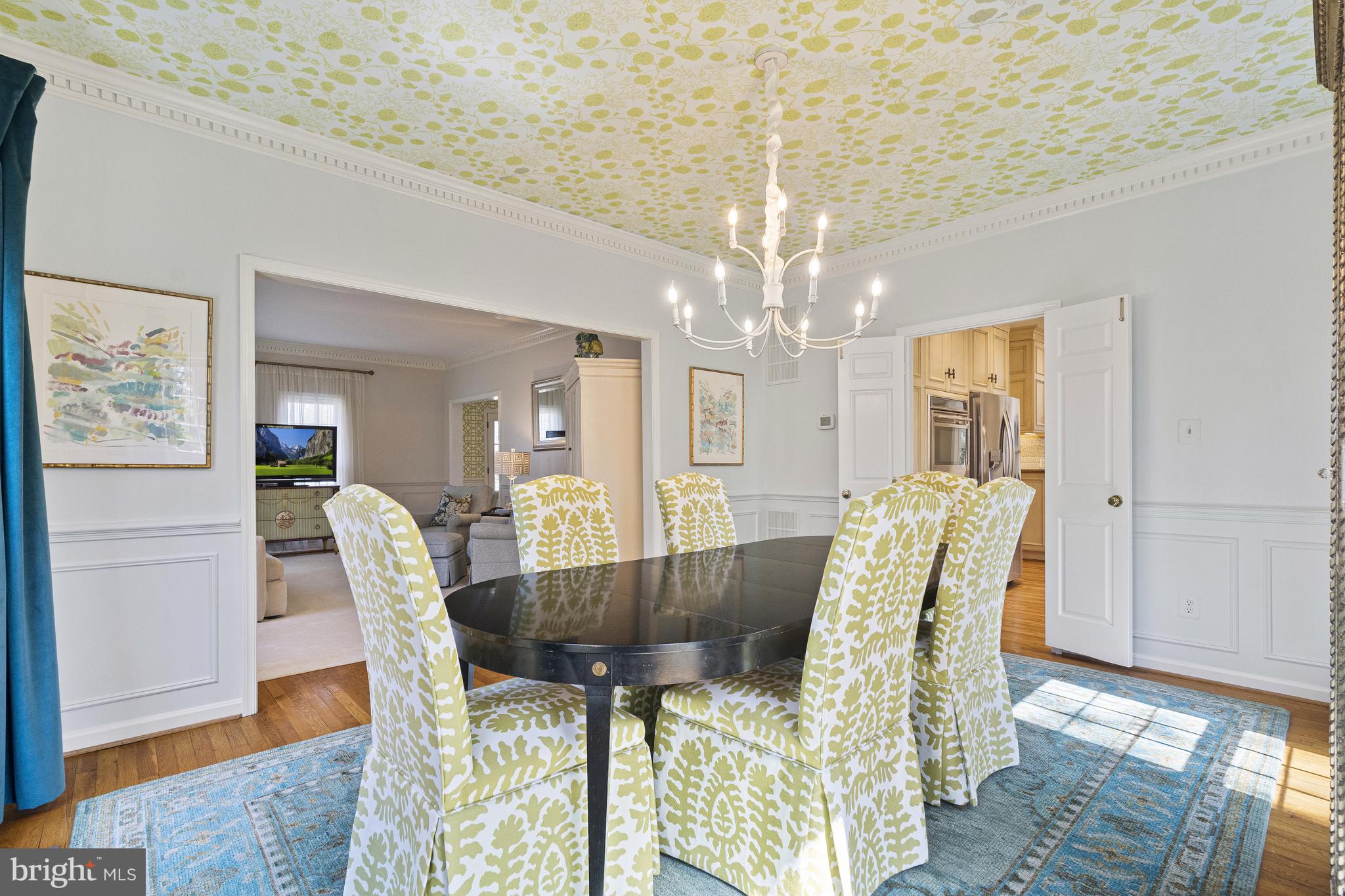 HUNTING HILLS - Residential