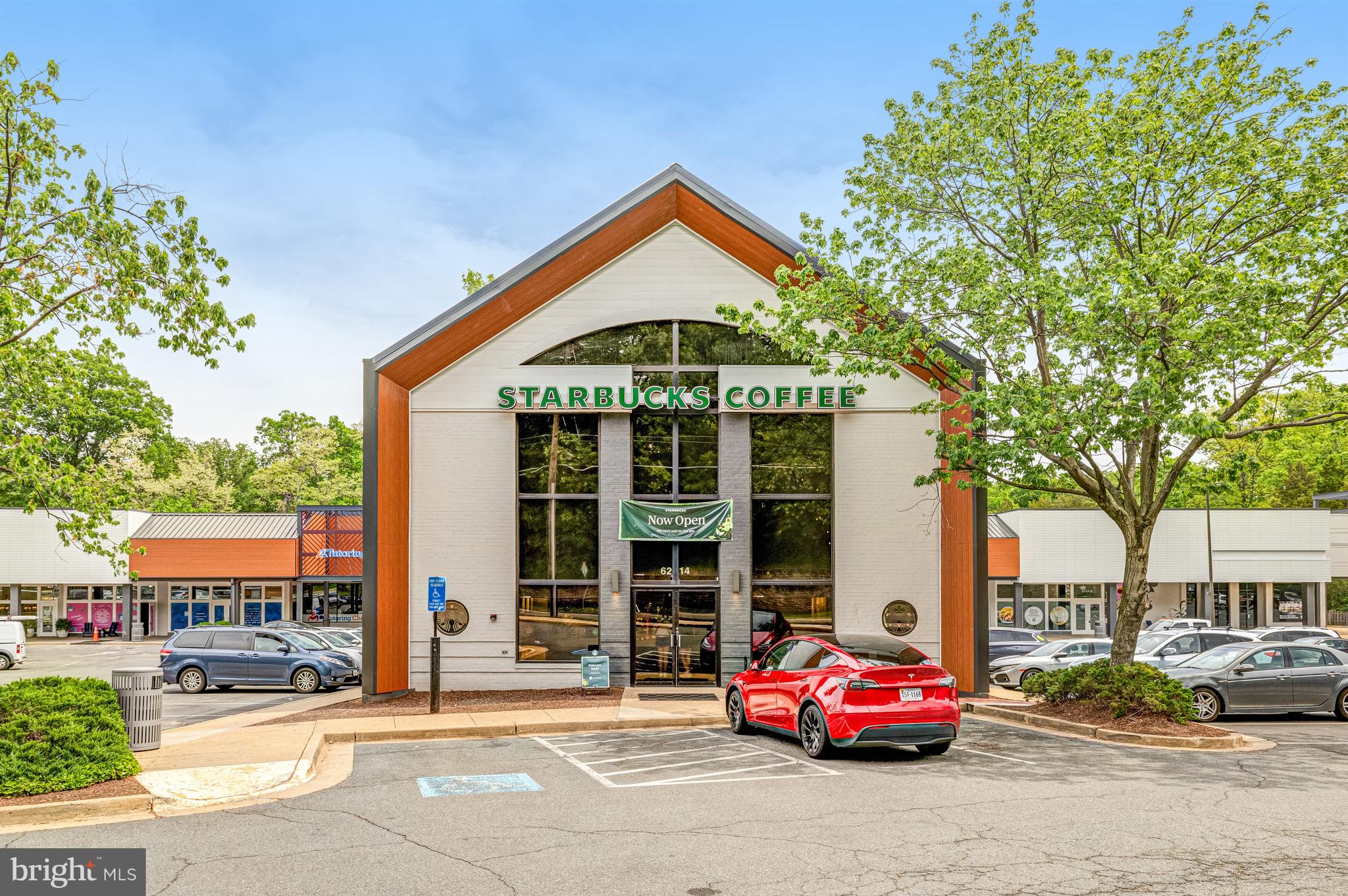 HUNTING HILLS - Residential