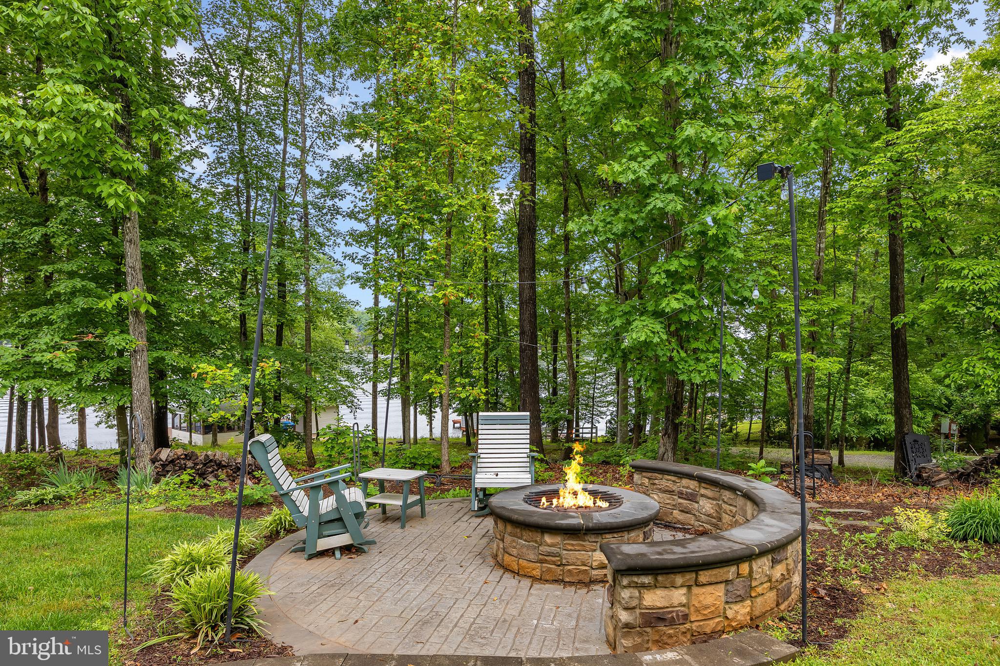 MAGNOLIA HARBOUR - Residential