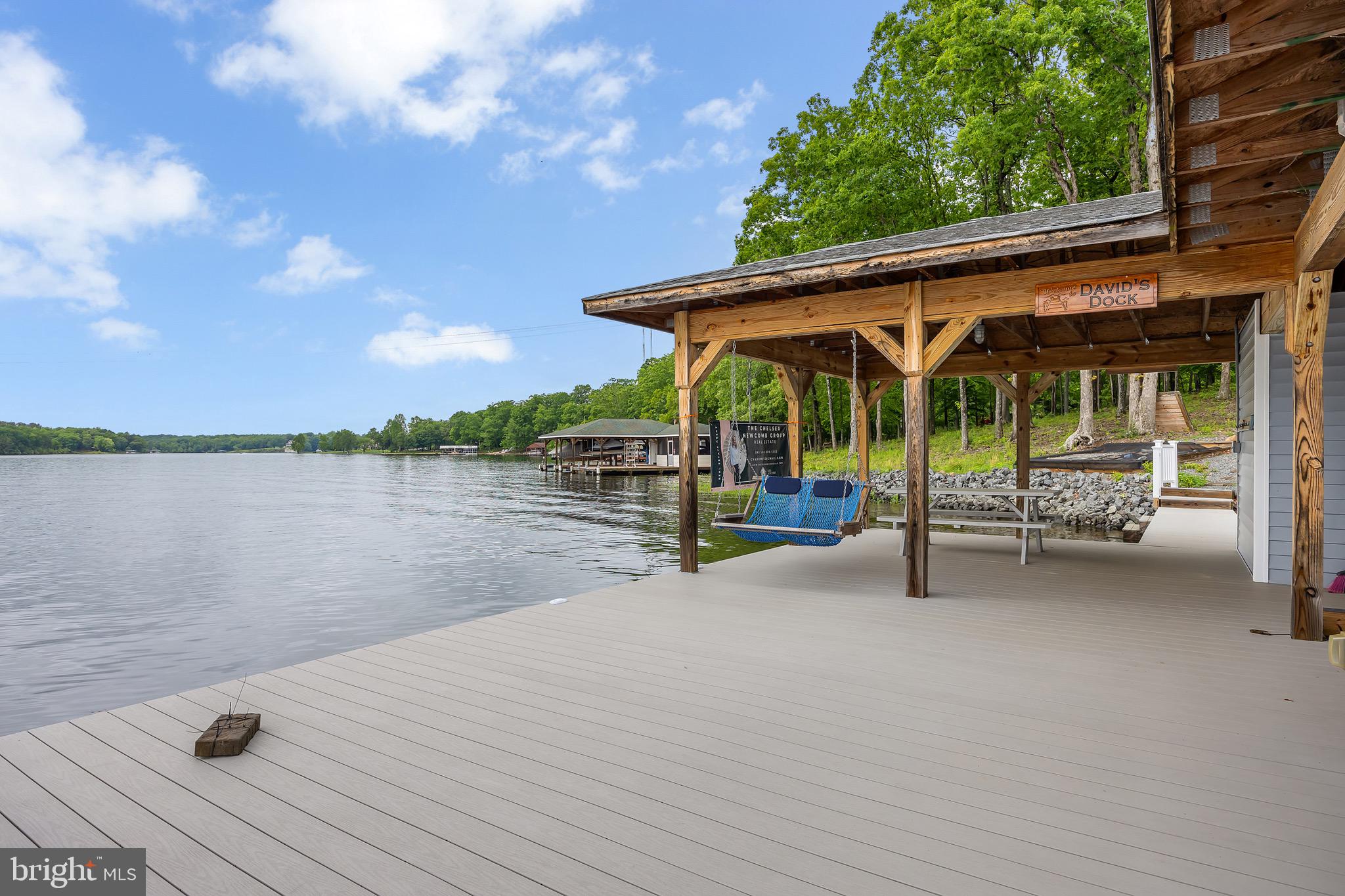 MAGNOLIA HARBOUR - Residential