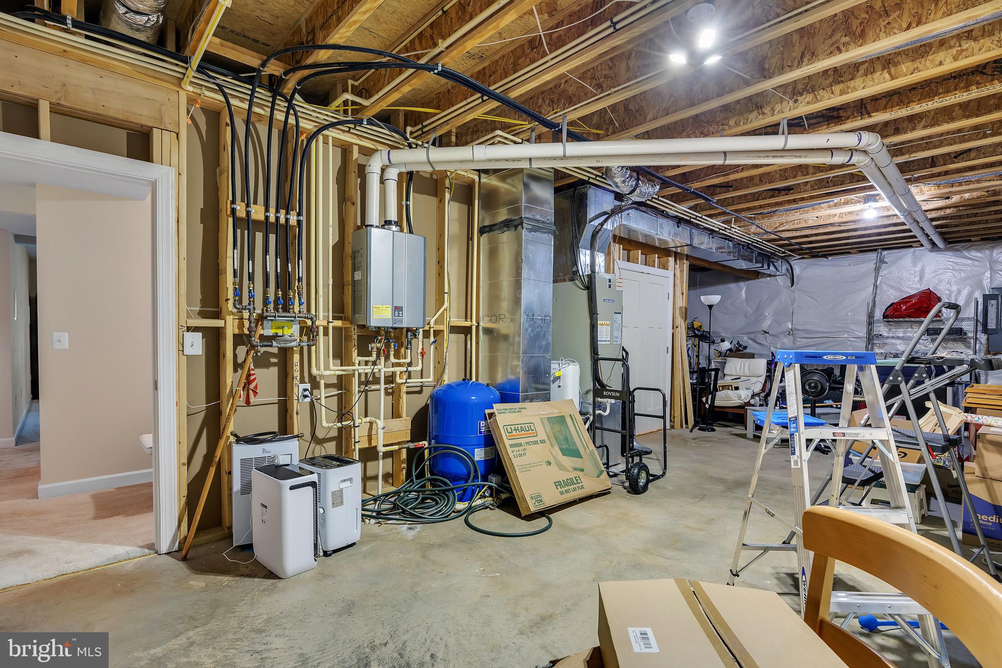 MAGNOLIA HARBOUR - Residential