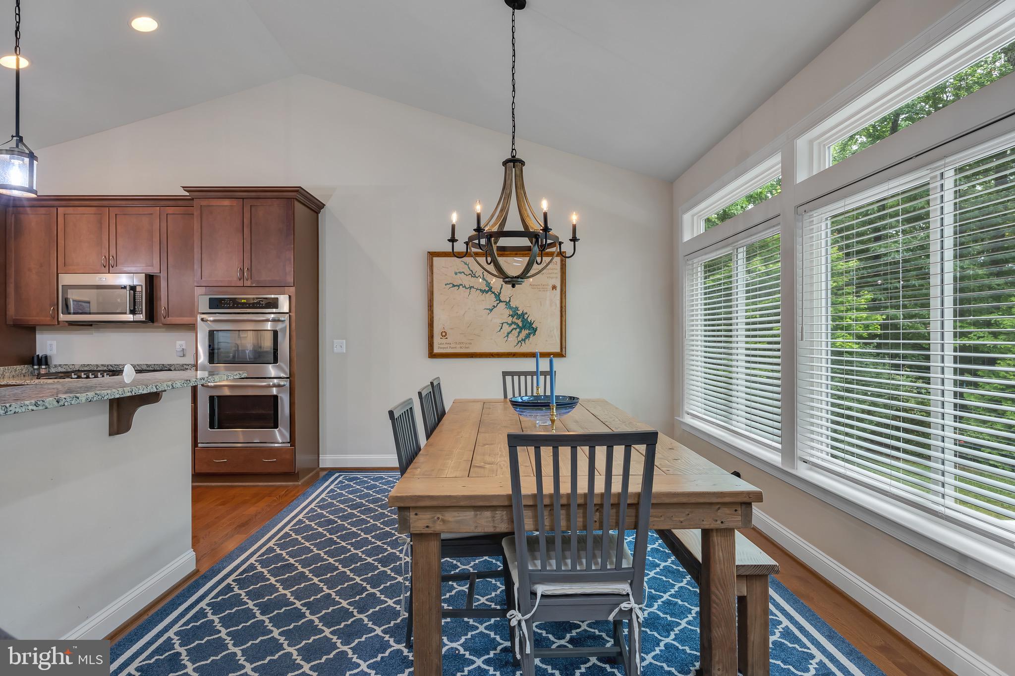 MAGNOLIA HARBOUR - Residential