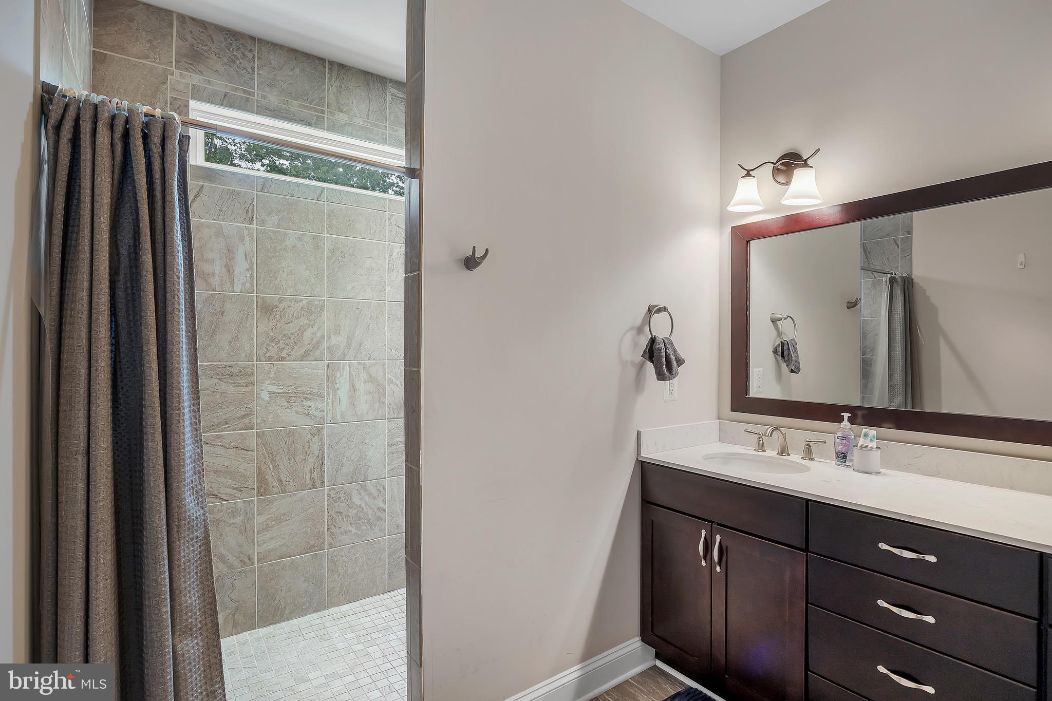 MAGNOLIA HARBOUR - Residential