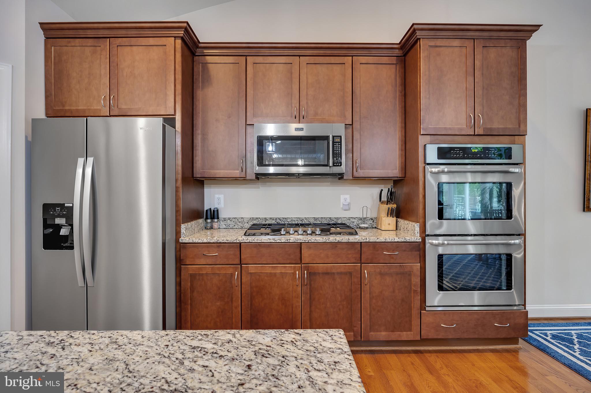 MAGNOLIA HARBOUR - Residential