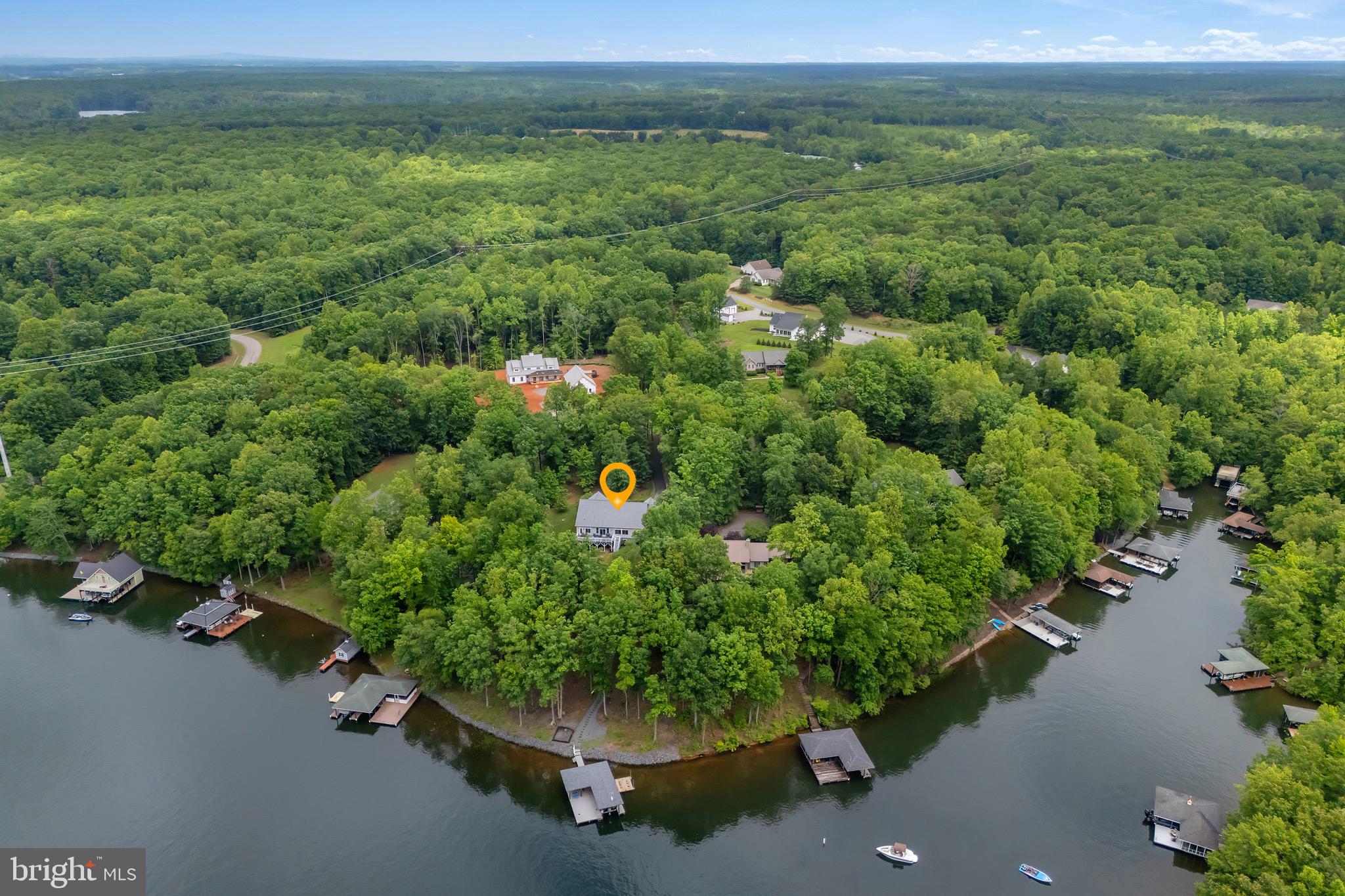 MAGNOLIA HARBOUR - Residential