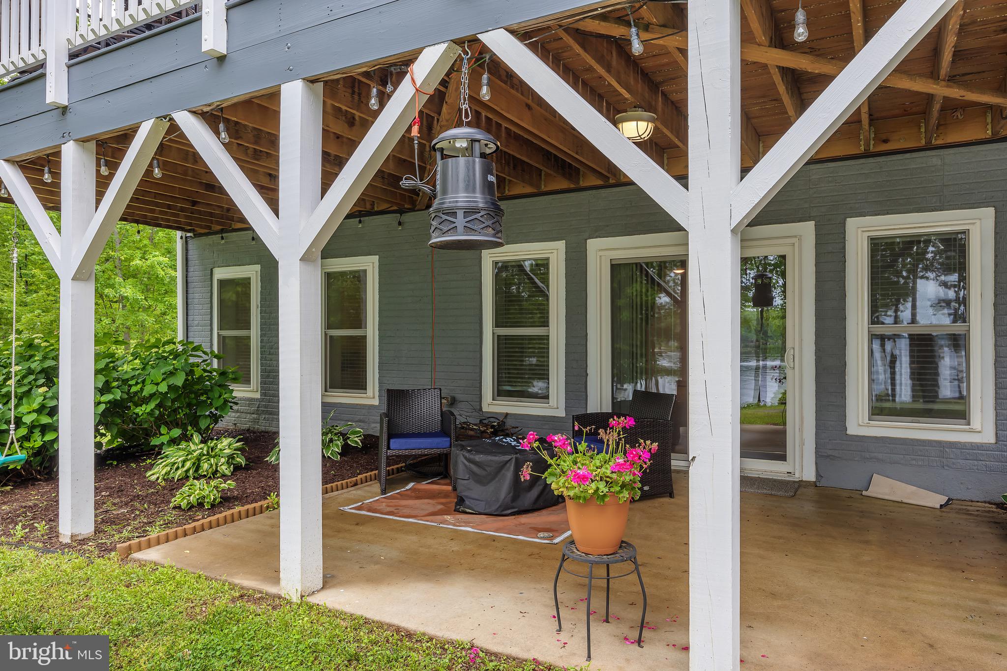 MAGNOLIA HARBOUR - Residential