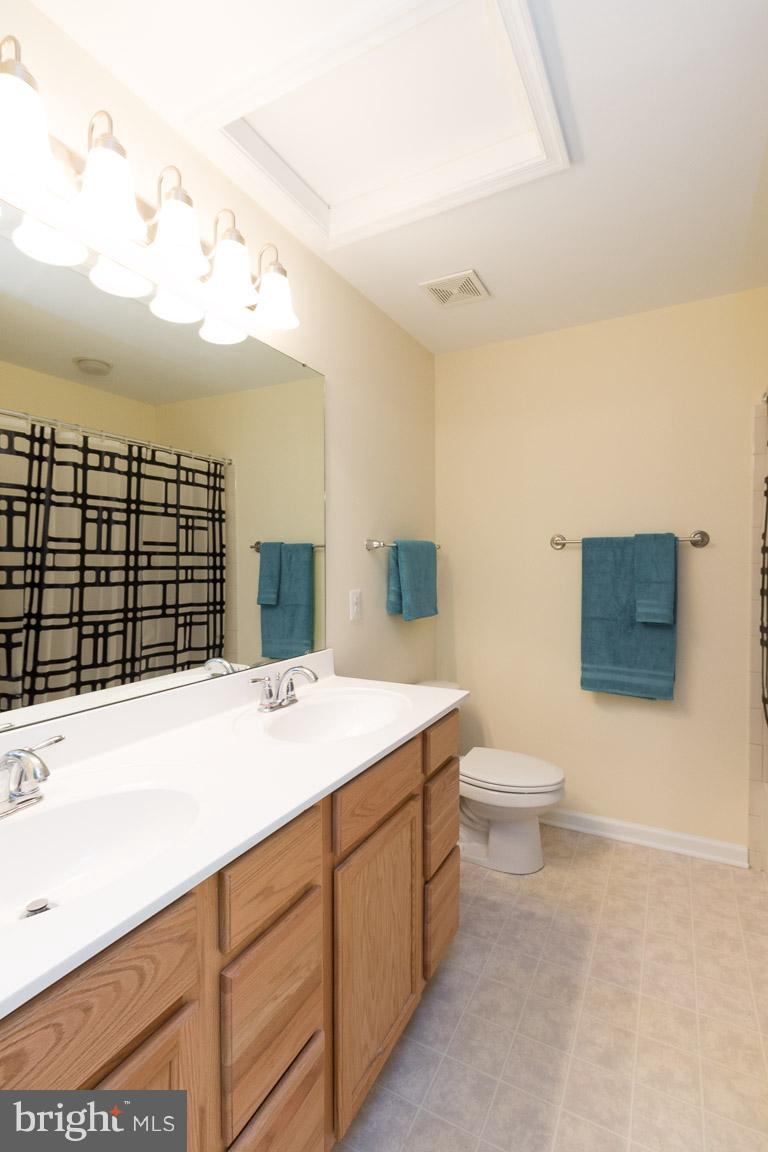 VILLAGES OF WELLINGTON - Residential