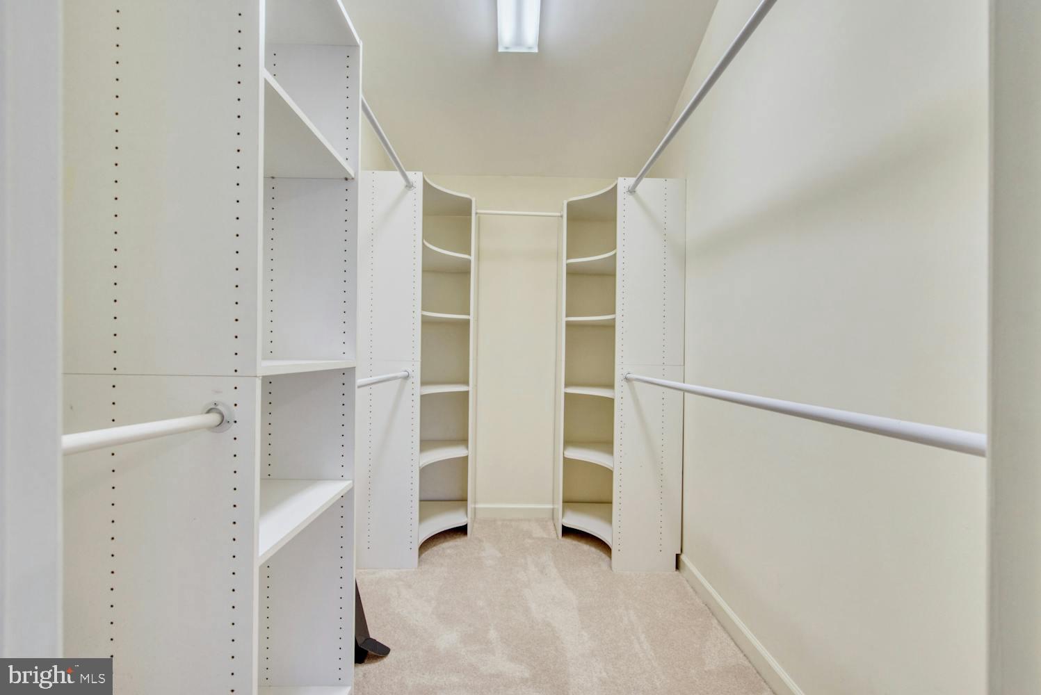 ARLINGTON RIDGE - Residential