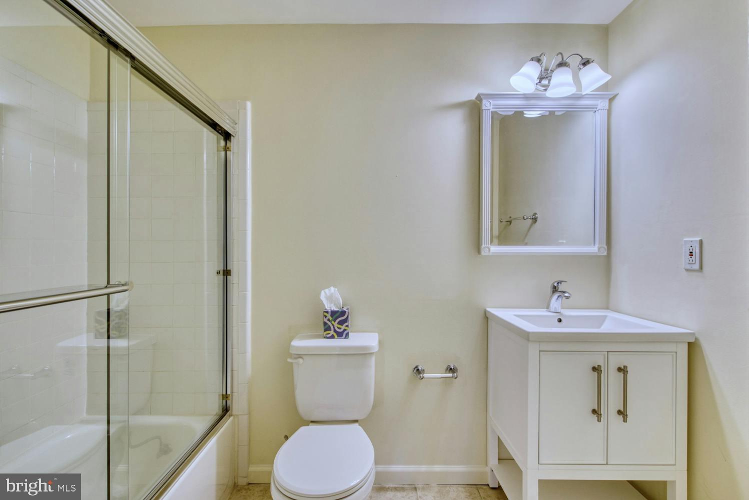 ARLINGTON RIDGE - Residential