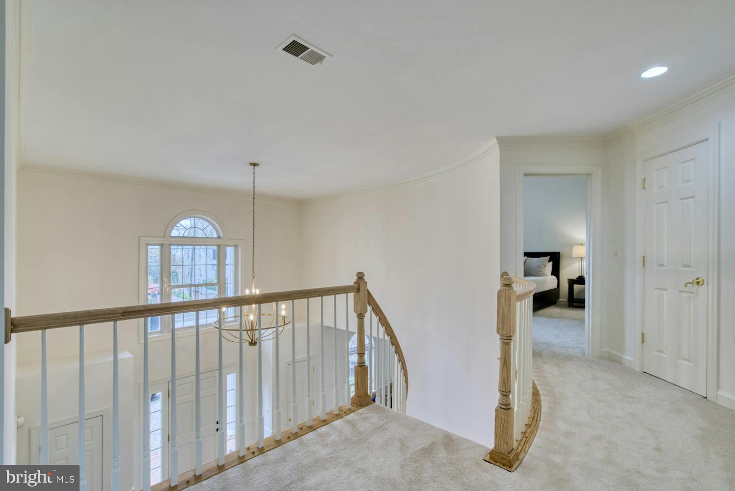 ARLINGTON RIDGE - Residential