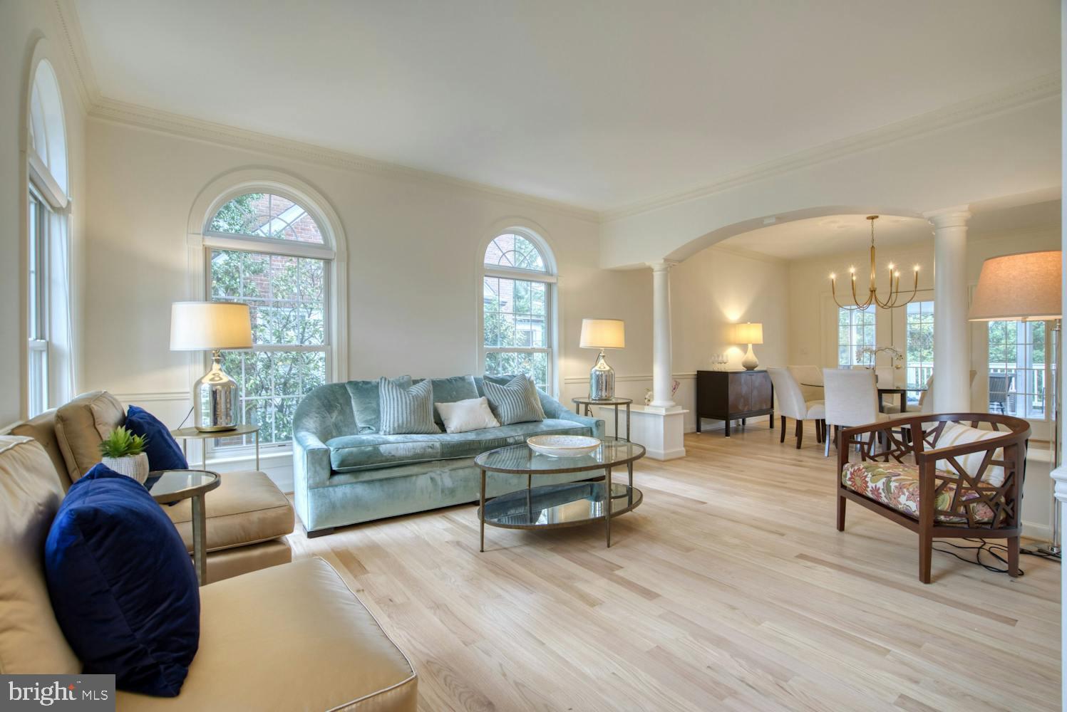 ARLINGTON RIDGE - Residential