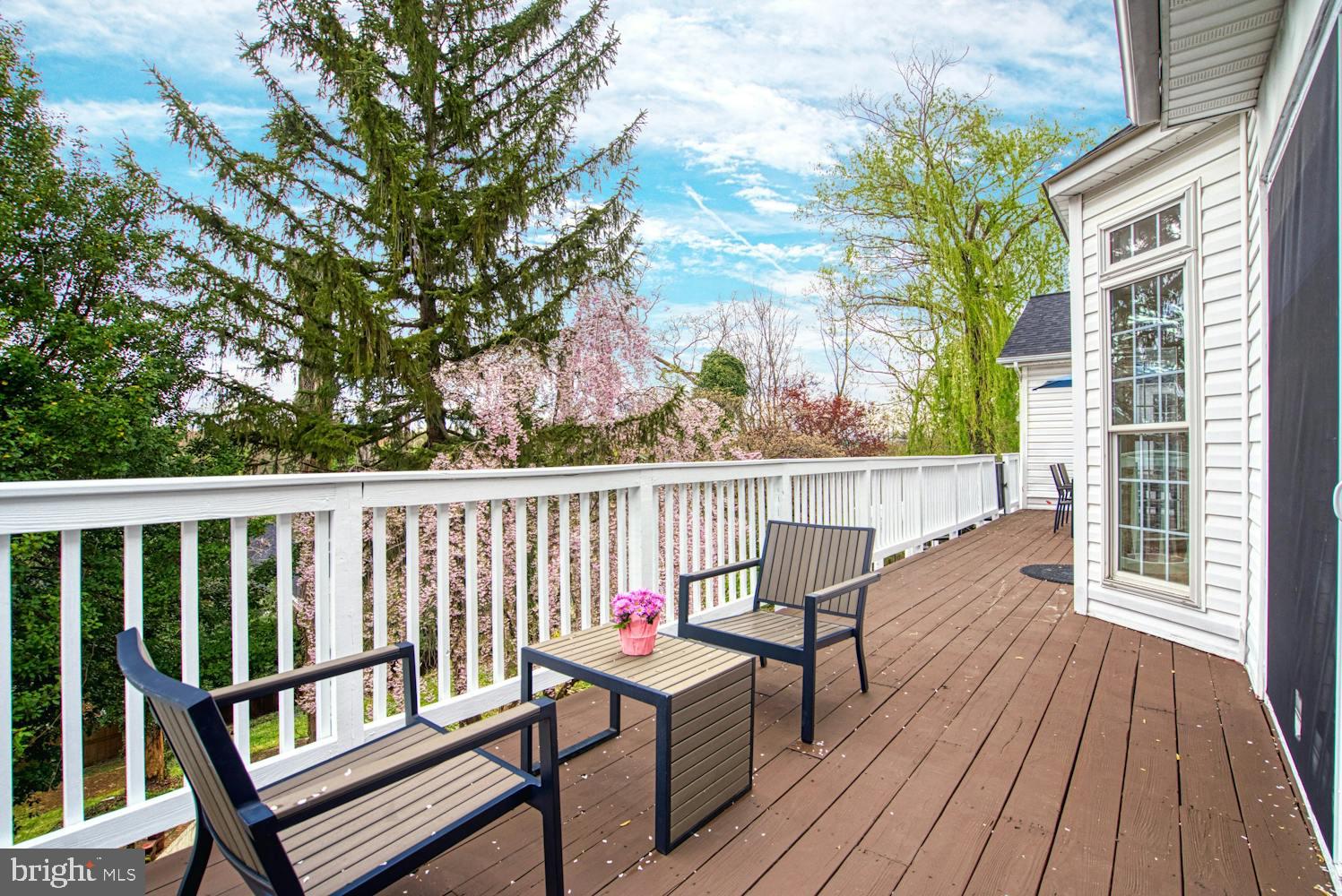 ARLINGTON RIDGE - Residential