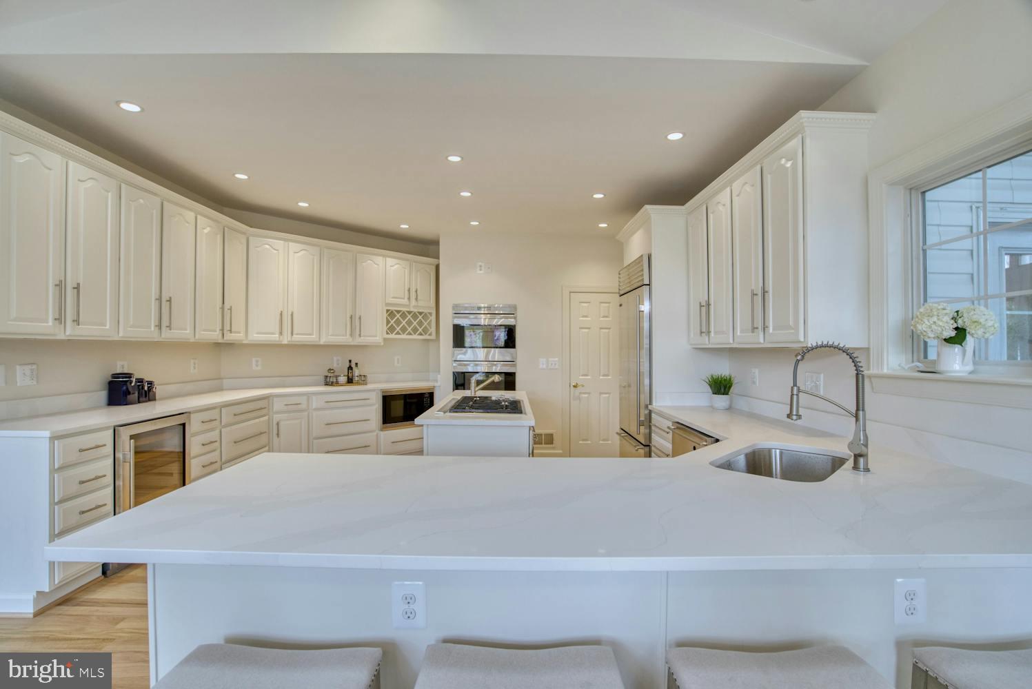 ARLINGTON RIDGE - Residential