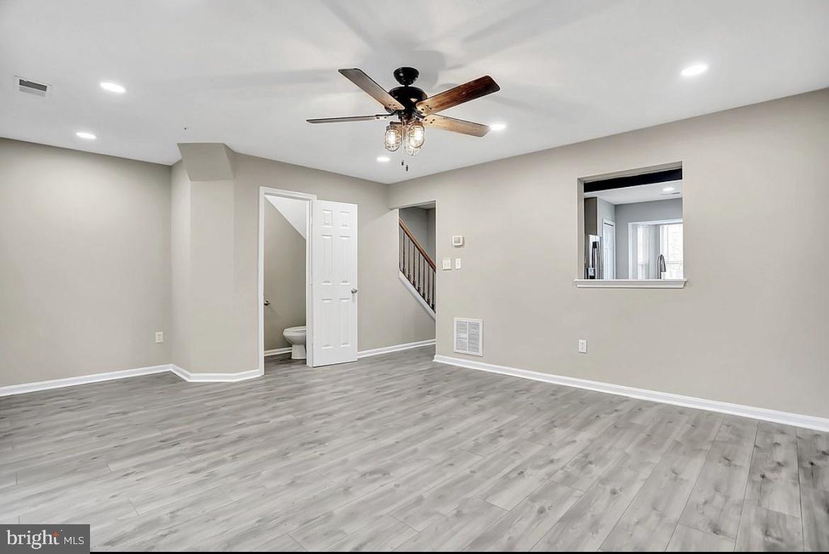 ROBINS GLENN - Residential