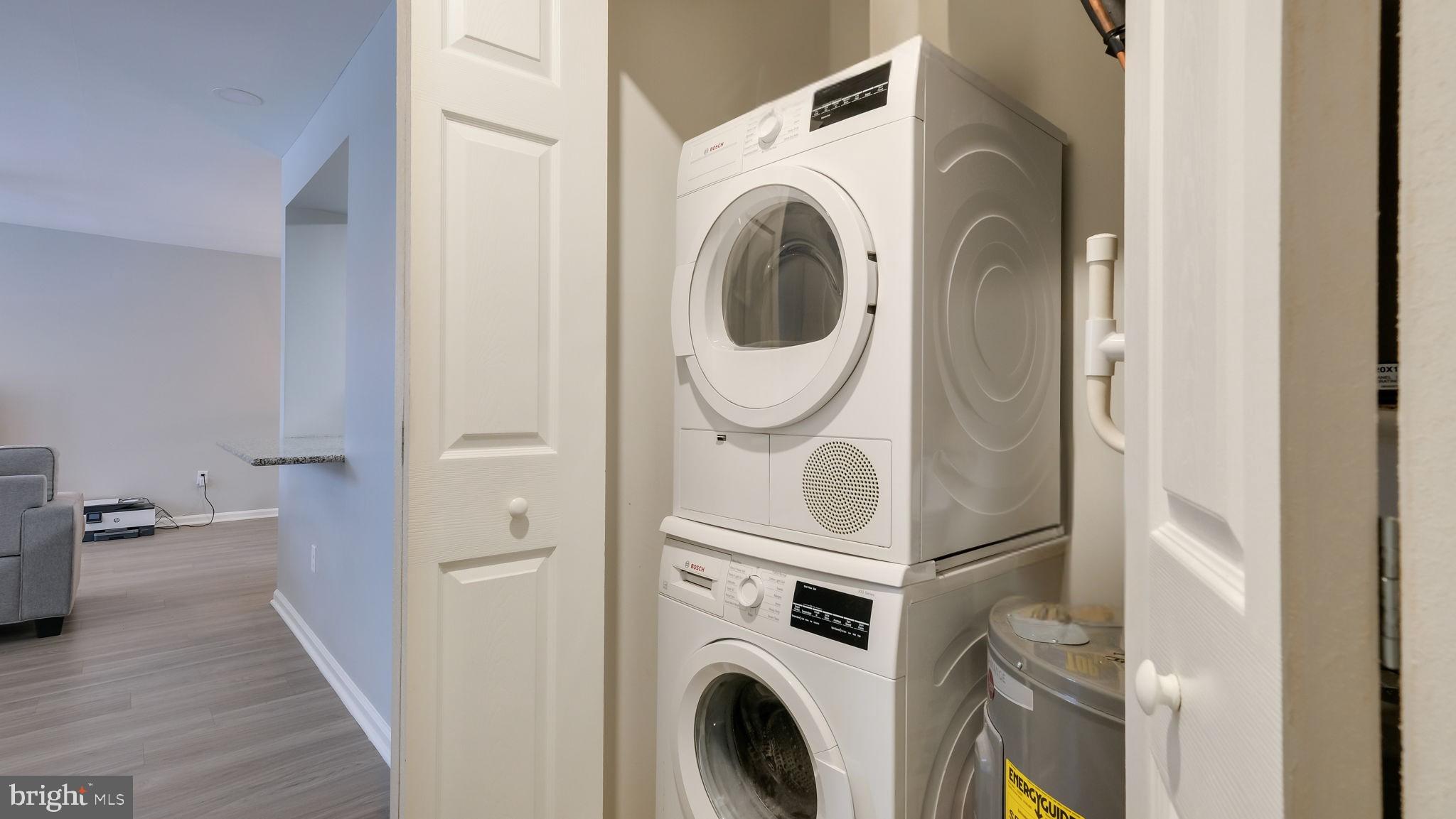 CAROUSEL POINTE - Residential