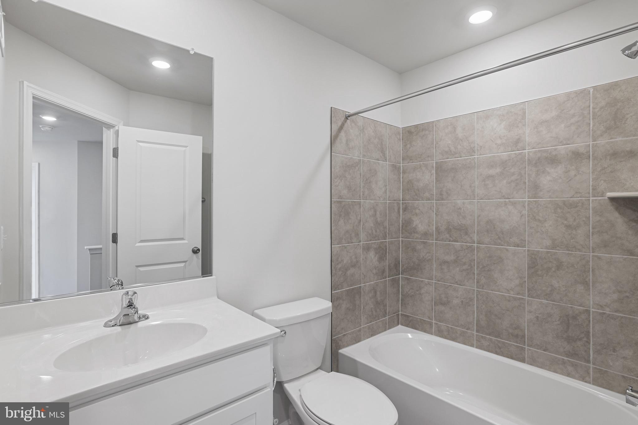 SHENANDOAH SPRINGS - Residential Lease