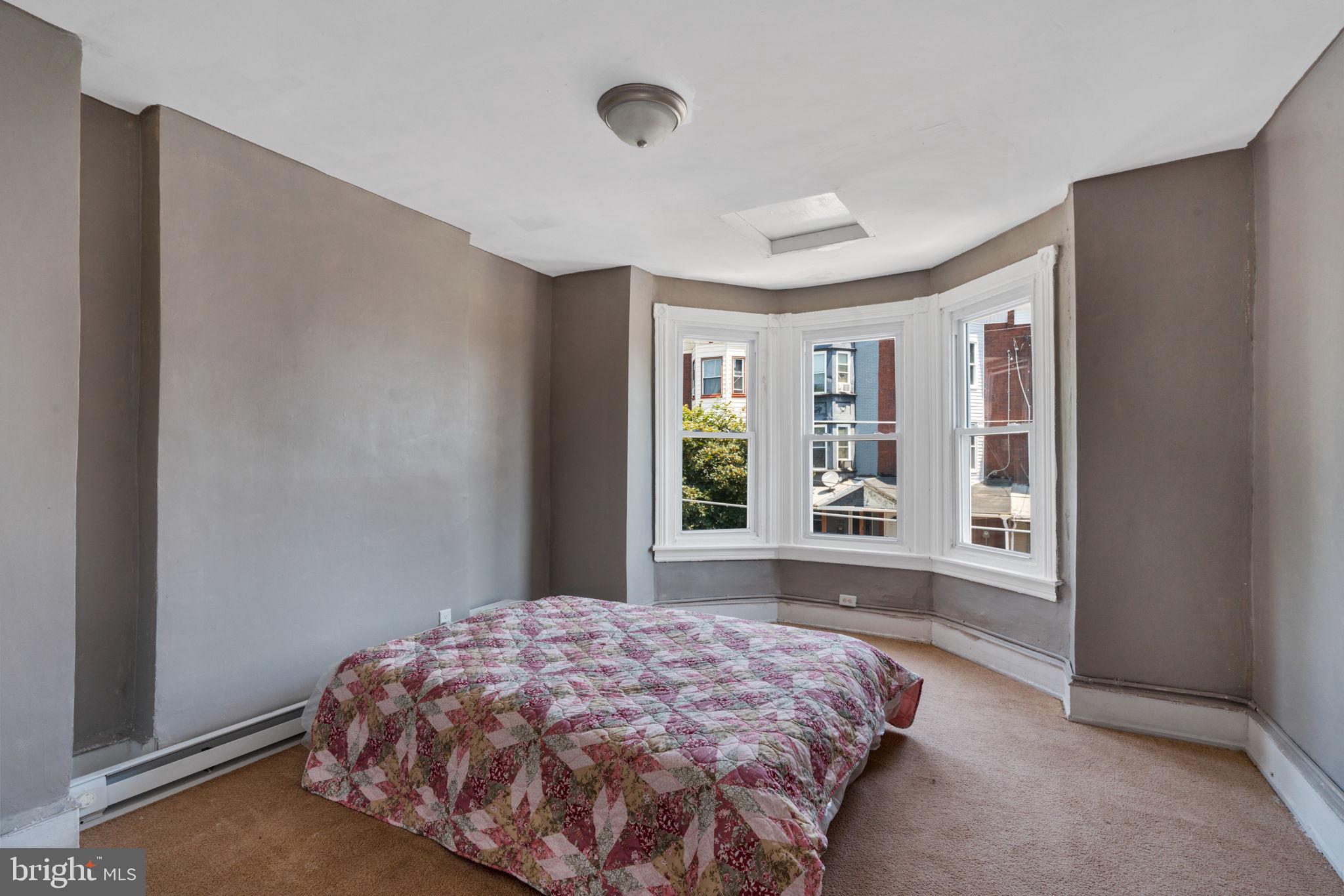 PHILADELPHIA (WEST) - Residential