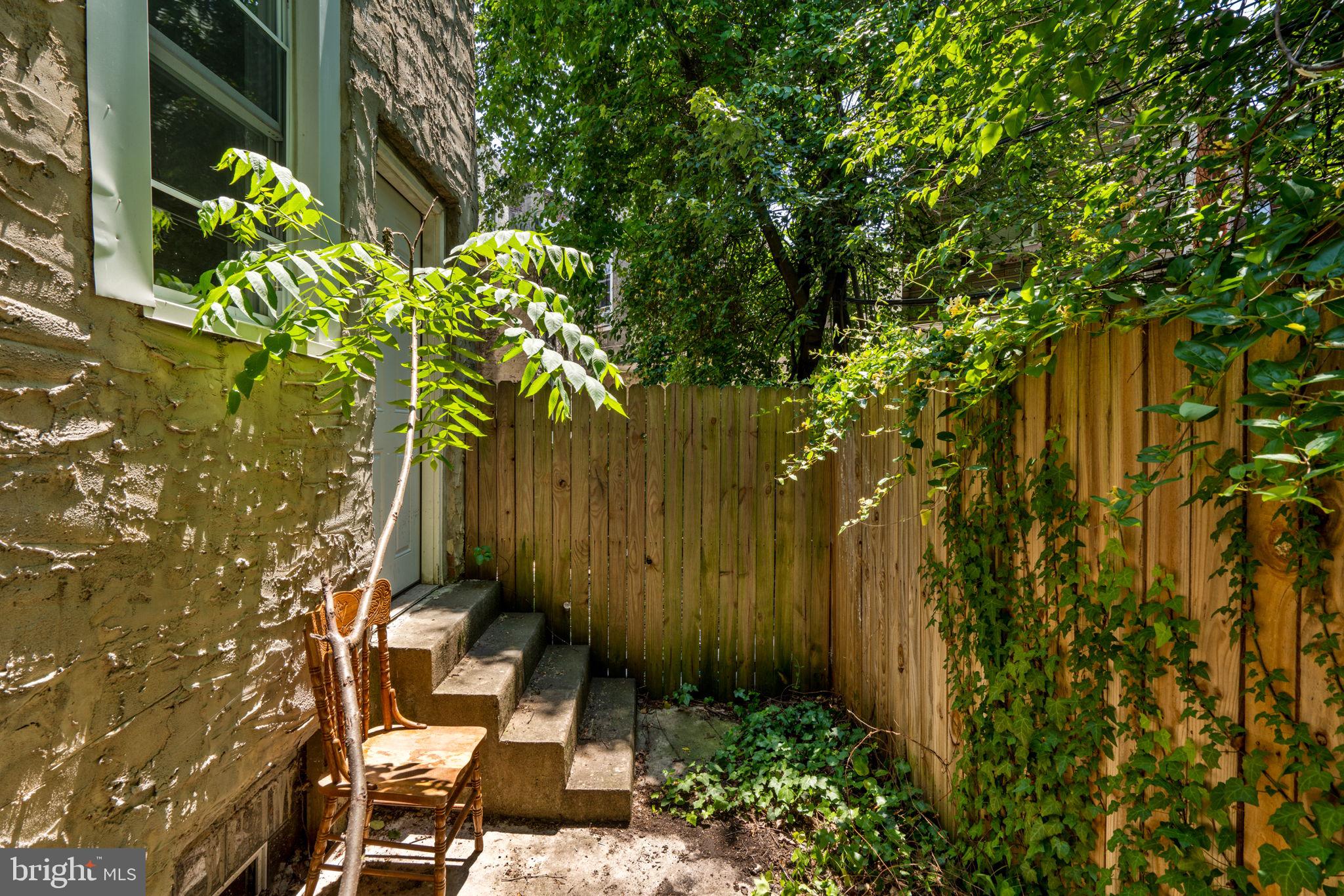 PHILADELPHIA (WEST) - Residential