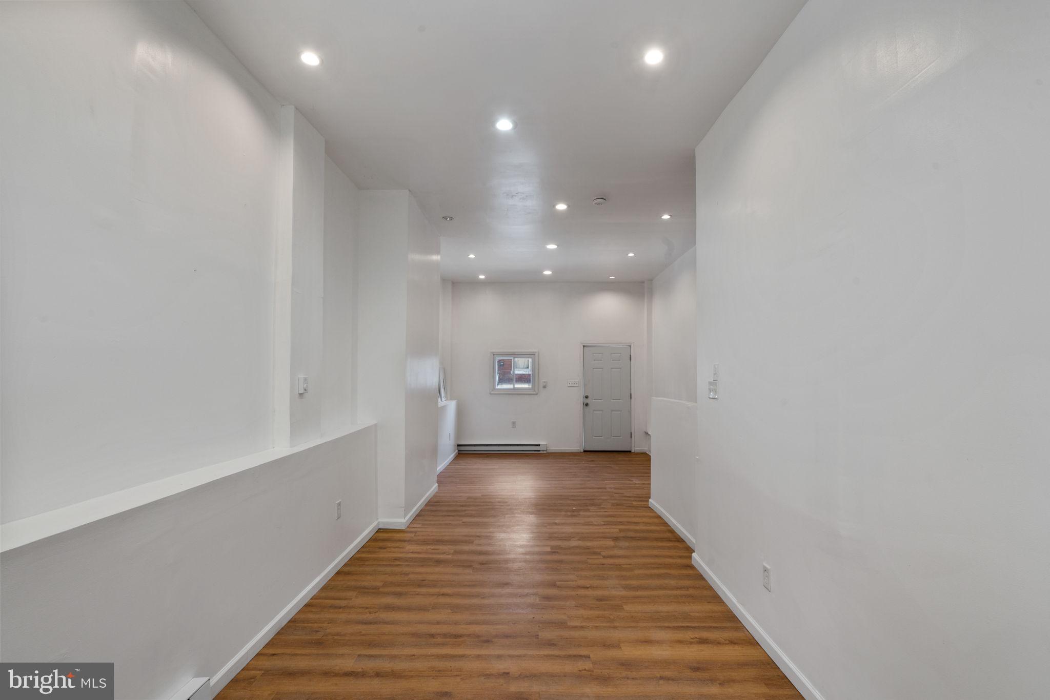 PHILADELPHIA (WEST) - Residential