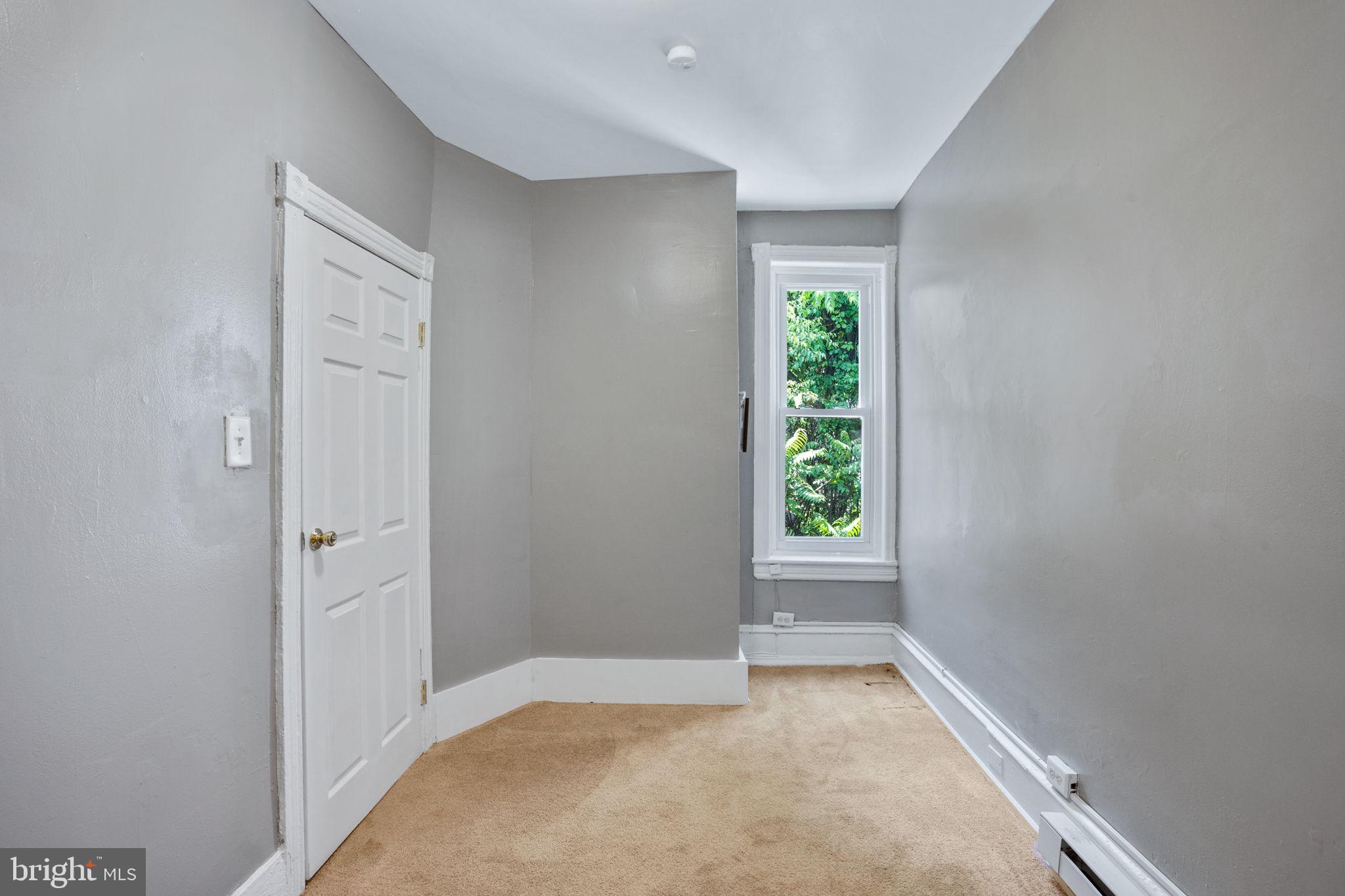 PHILADELPHIA (WEST) - Residential