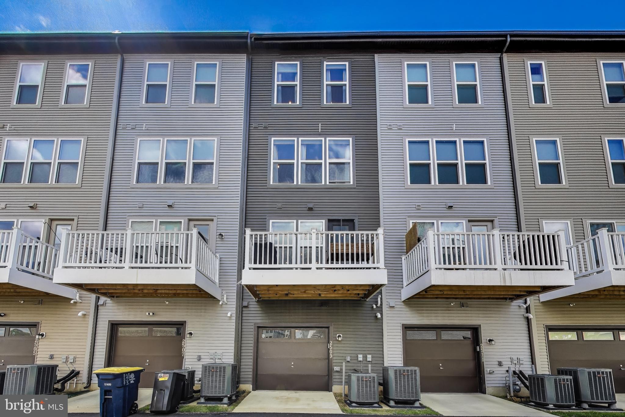 RIVERFRONT - Residential Lease