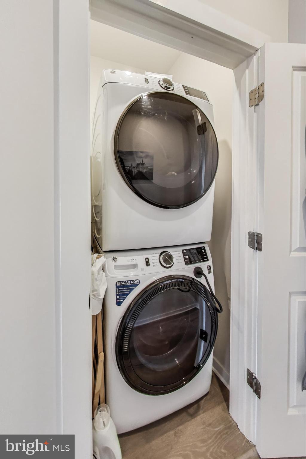 RIVERFRONT - Residential Lease