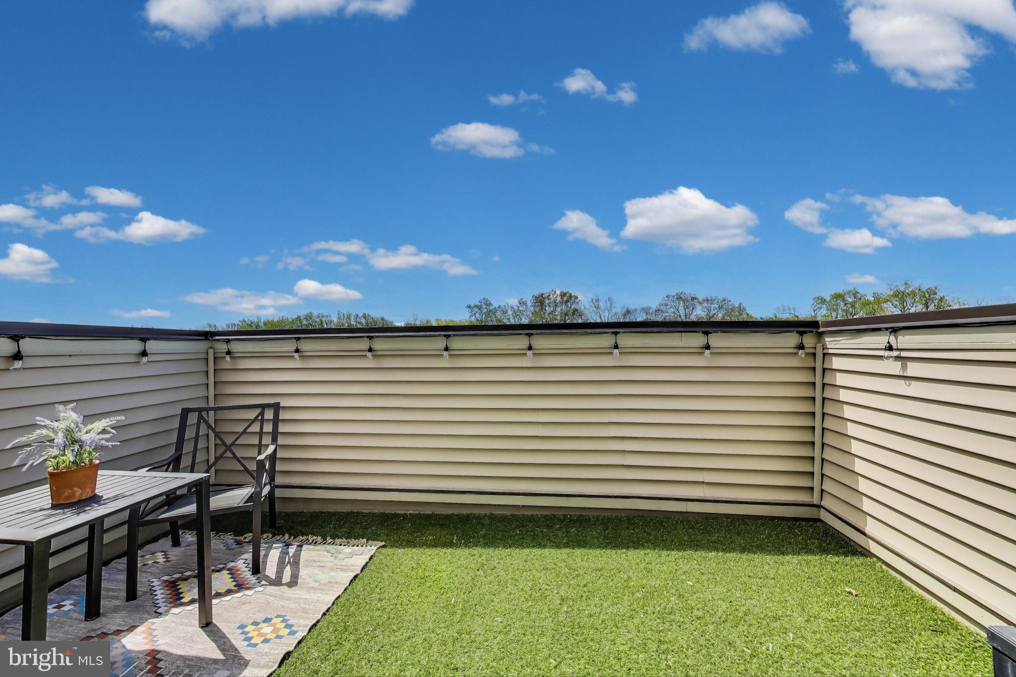 RIVERFRONT - Residential Lease