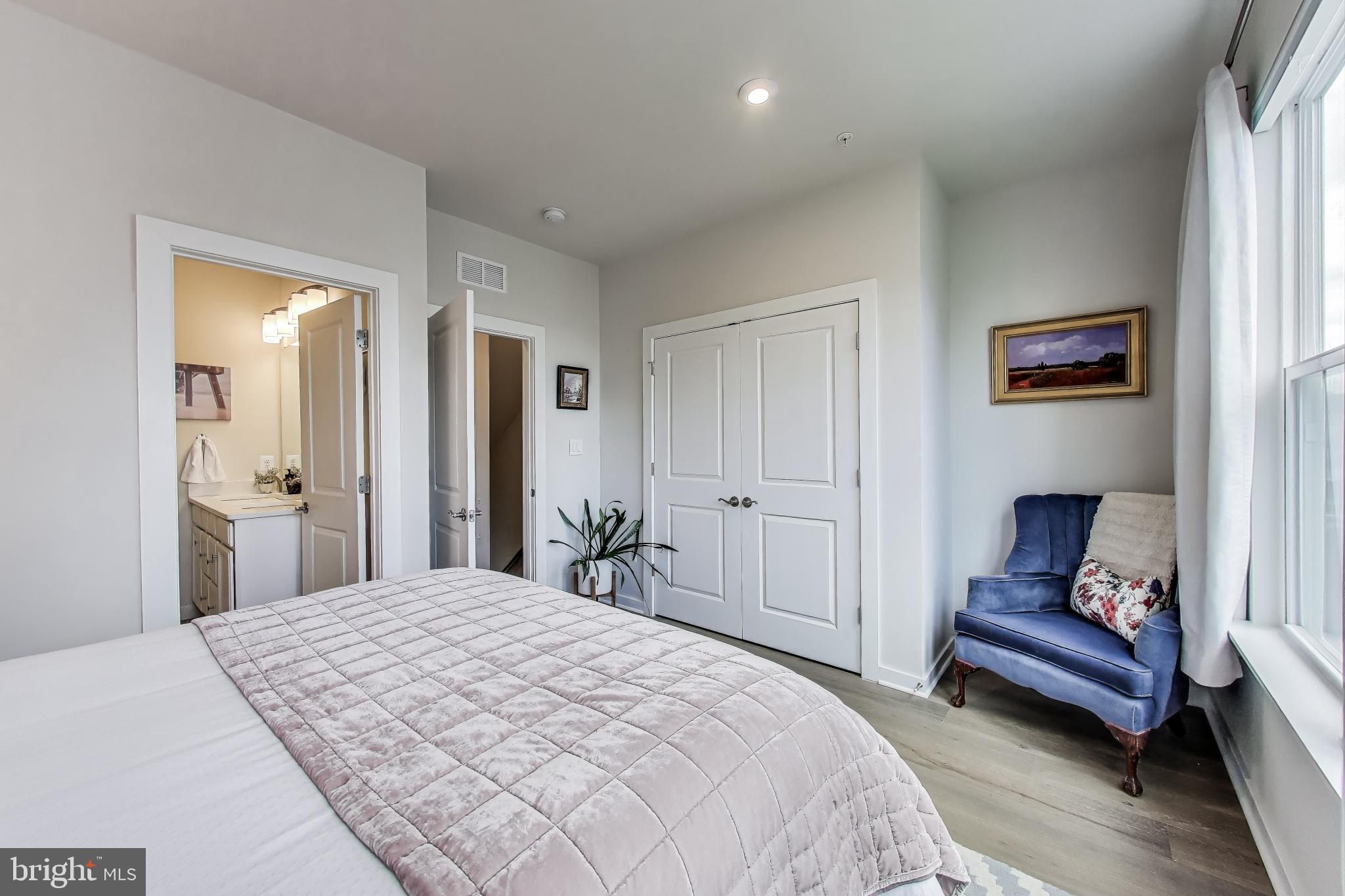 RIVERFRONT - Residential Lease