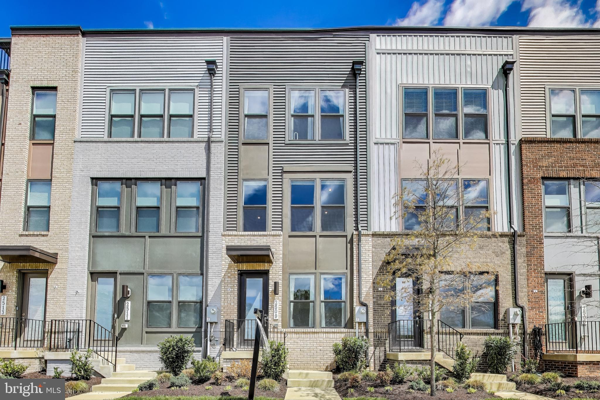 RIVERFRONT - Residential Lease