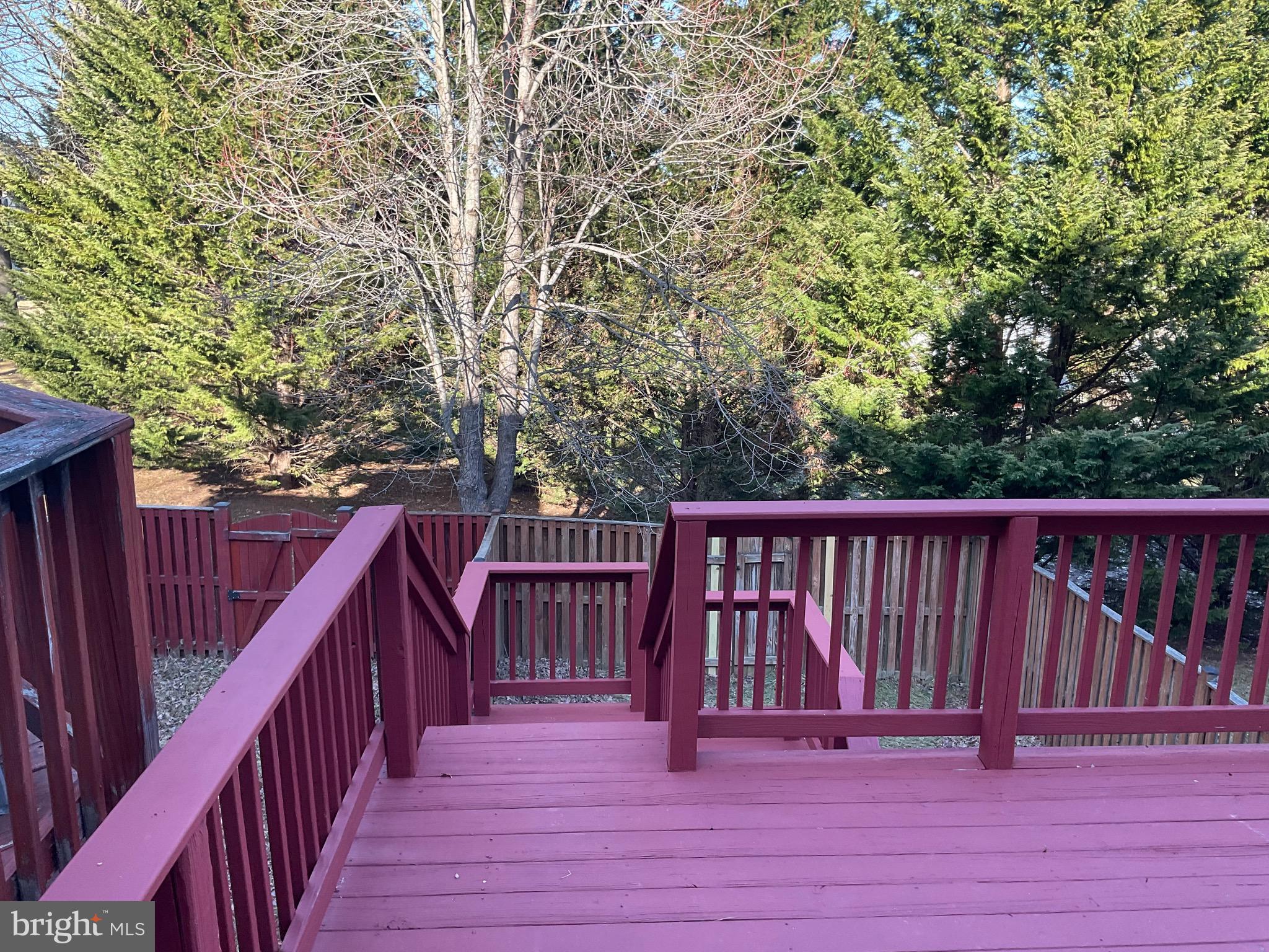 NEW TOWN - Residential Lease