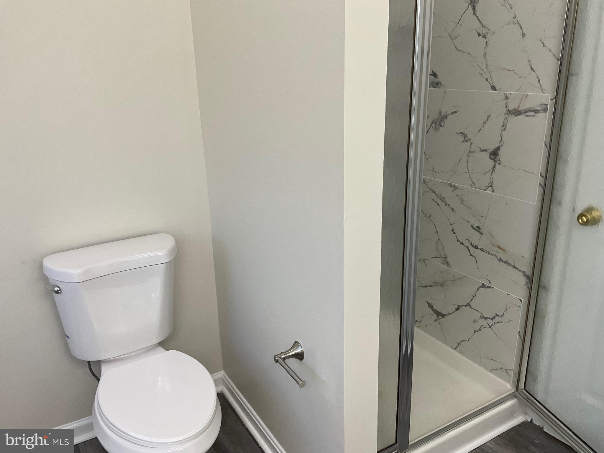 NEW TOWN - Residential Lease