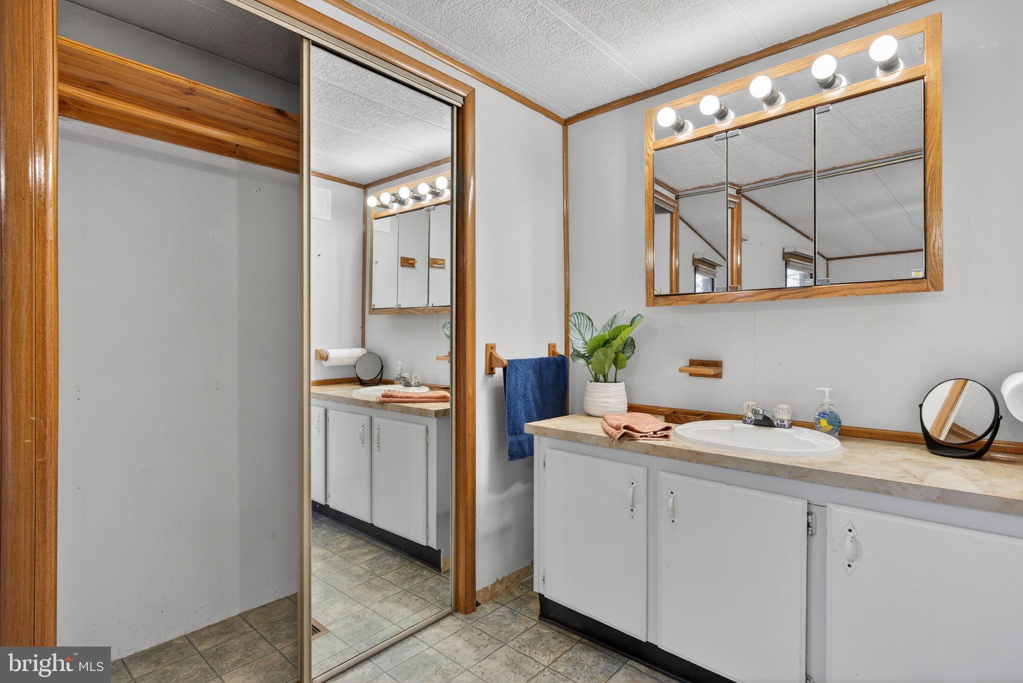 VILLAGES AT GREENFIELD - Residential