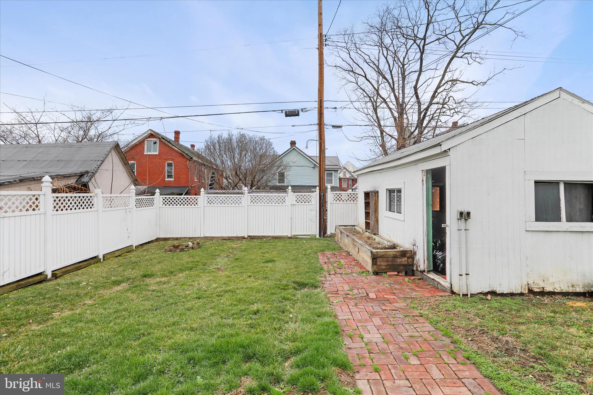 SOUTH END - Residential