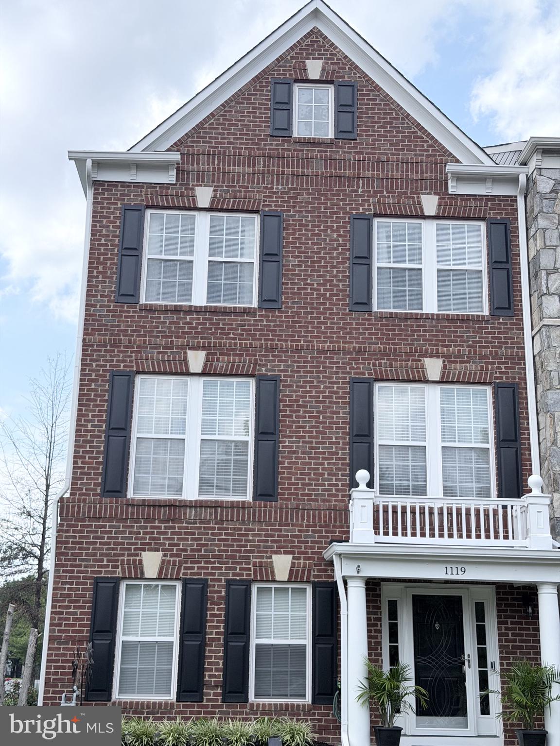 1119 PATRICK STREET