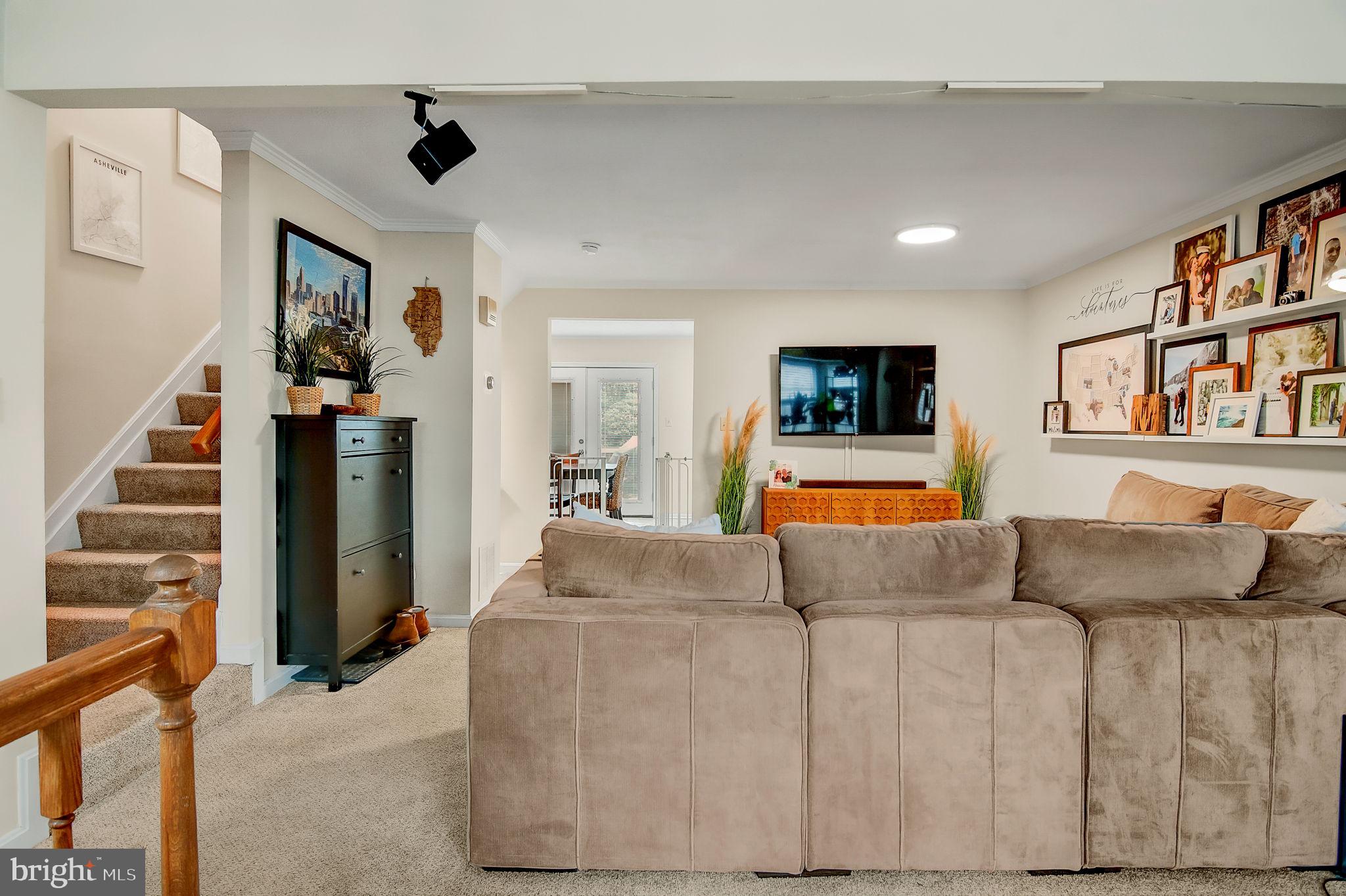 402 CABIN COURT