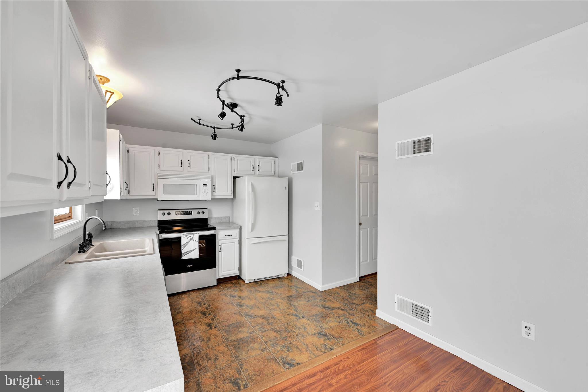 EPHRATA TERRACE - Residential