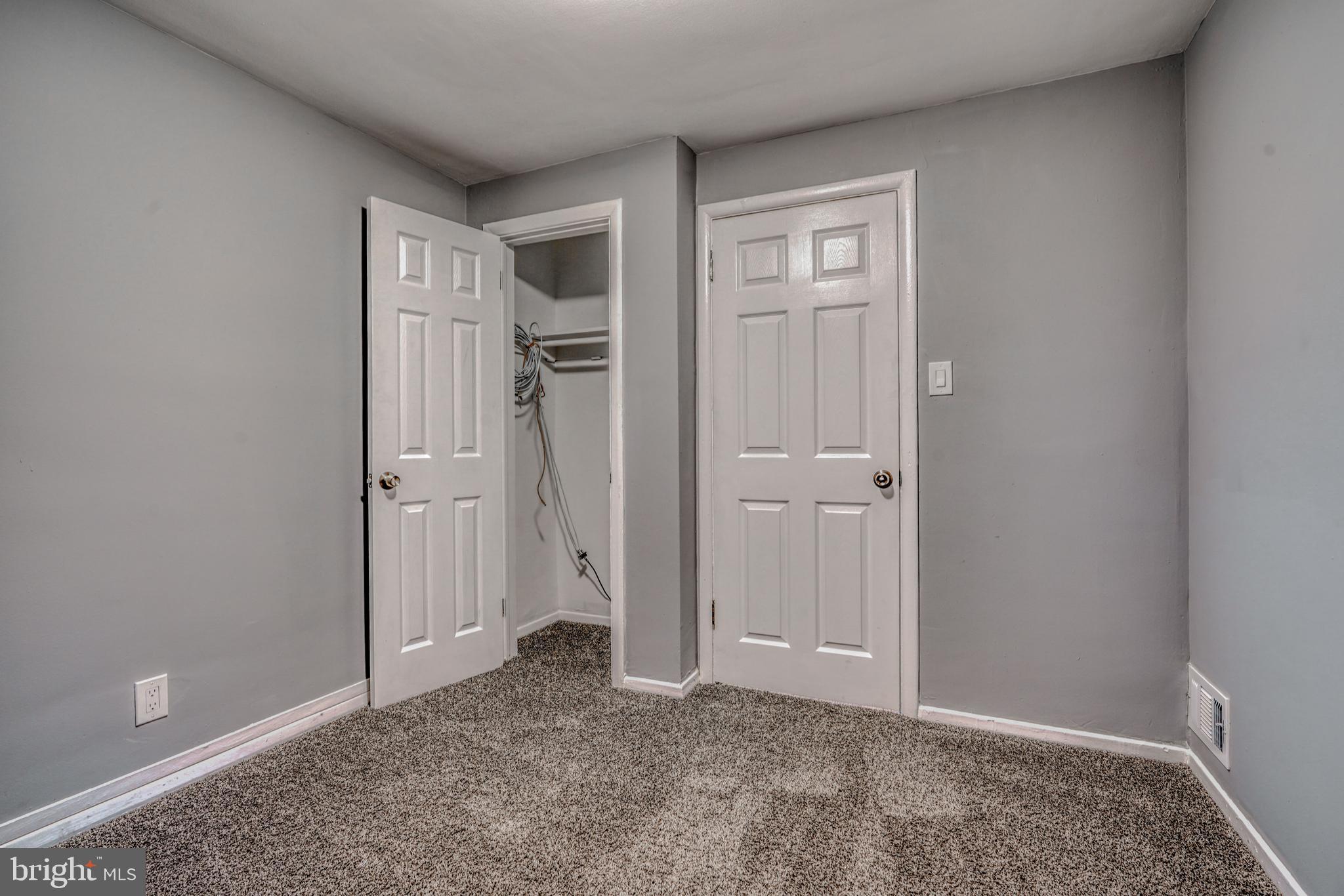 WINSTON GOVANS - Residential