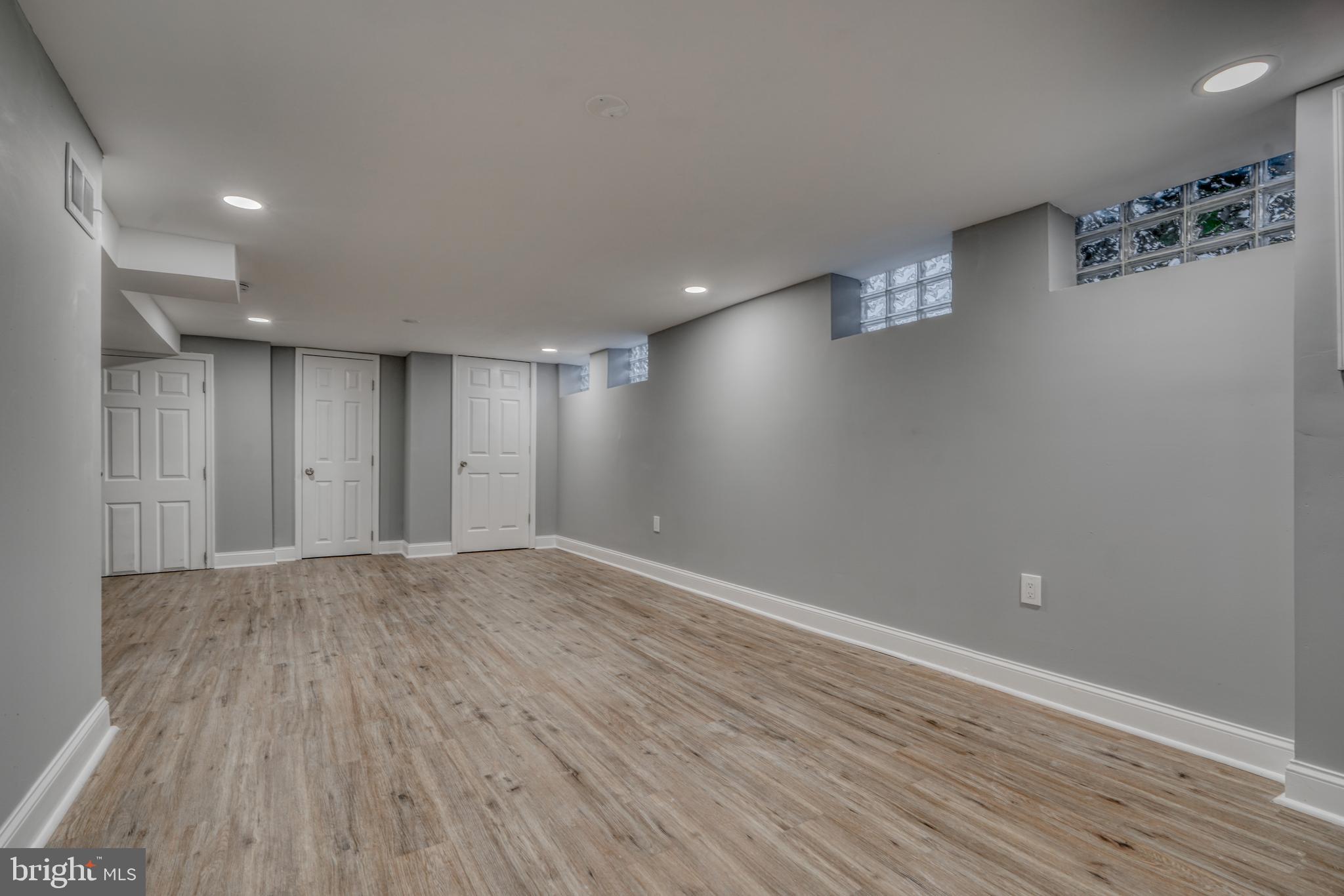 WINSTON GOVANS - Residential