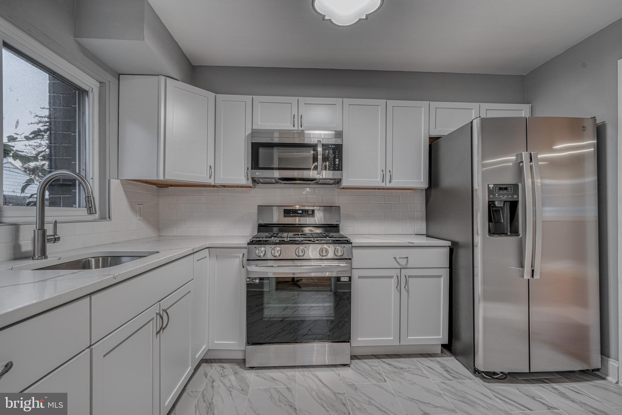 WINSTON GOVANS - Residential