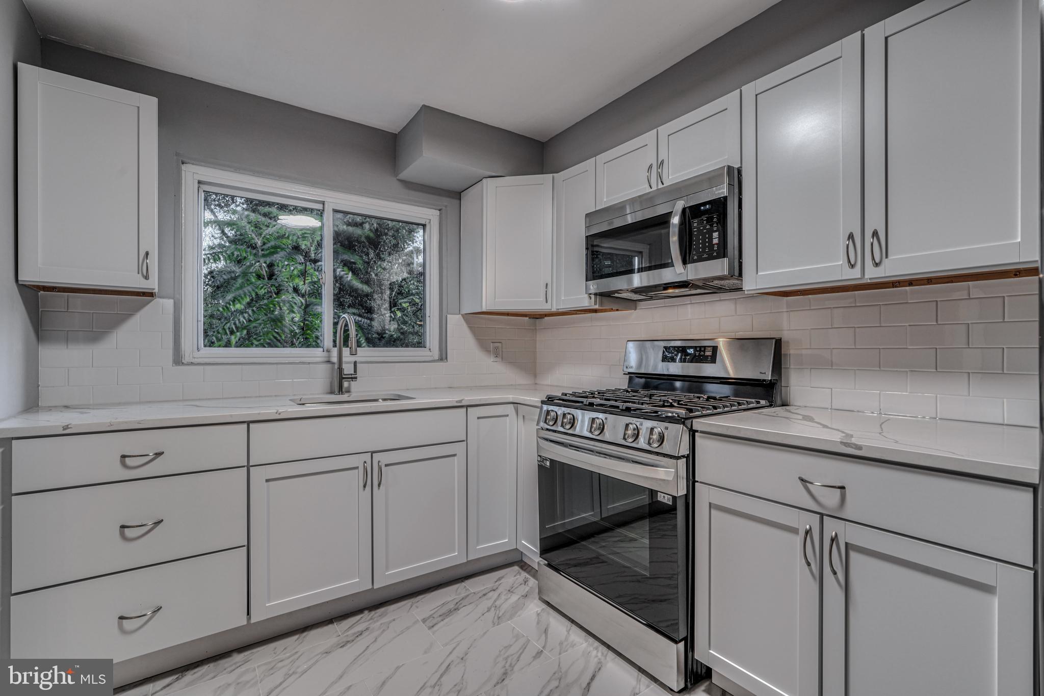 WINSTON GOVANS - Residential